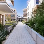 아파트 Smolenskiego By Renters *